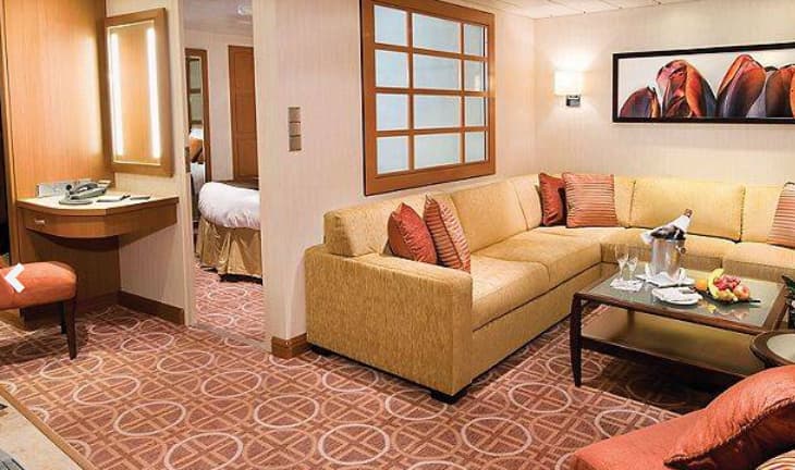 Celebrity Suite – [CS]