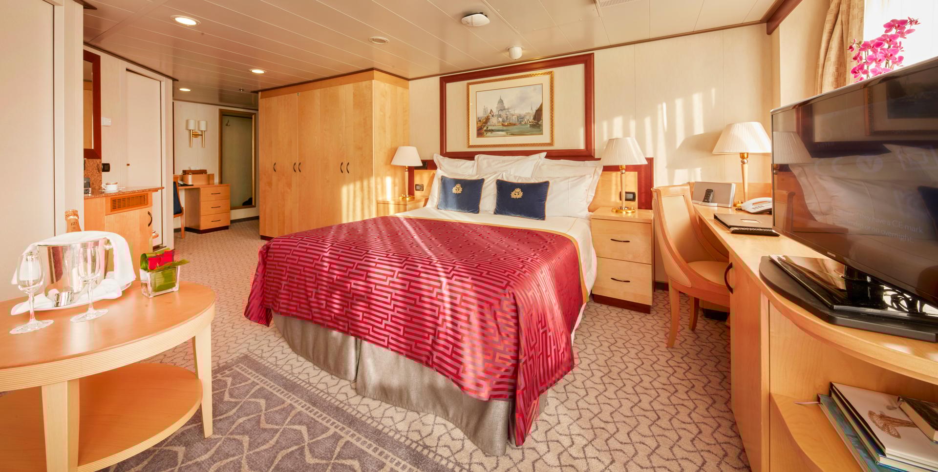 Queen Suite – [Q5]