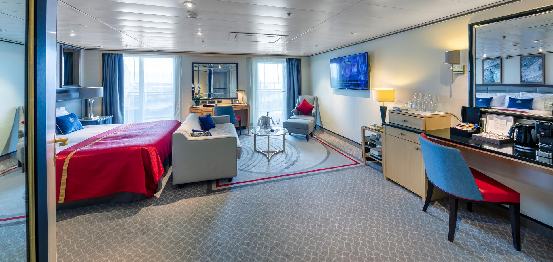 Queen Suite – [Q7]