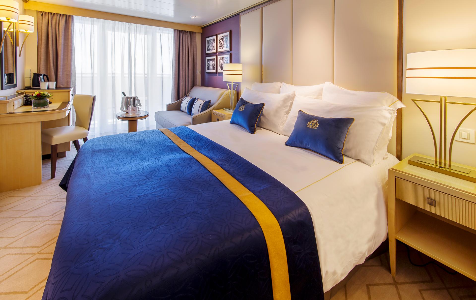 Club Balcony – [A2]