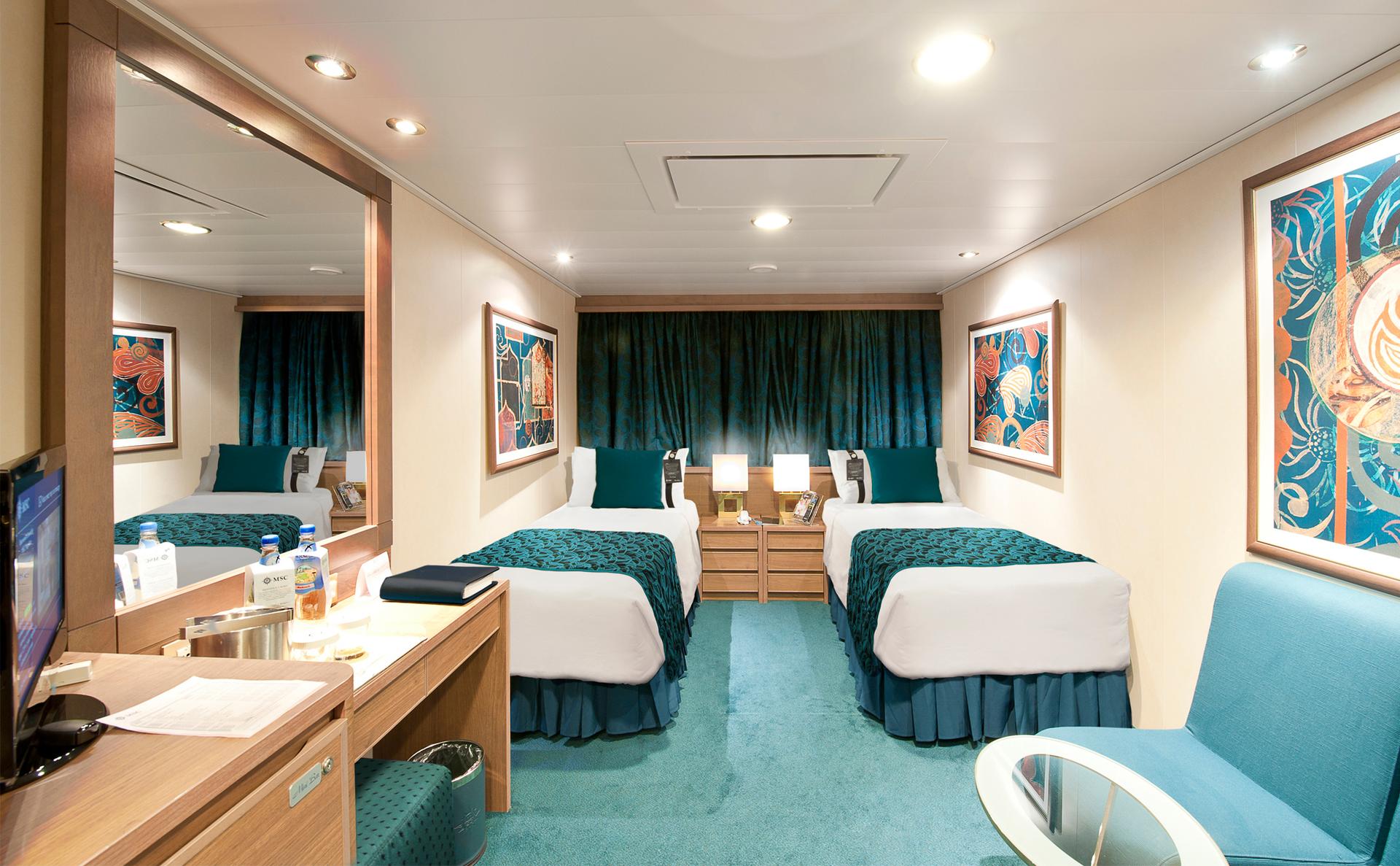 DELUXE OCEAN VIEW WITH OBSTRUCTED VIEW FANTASTICA – [OO]