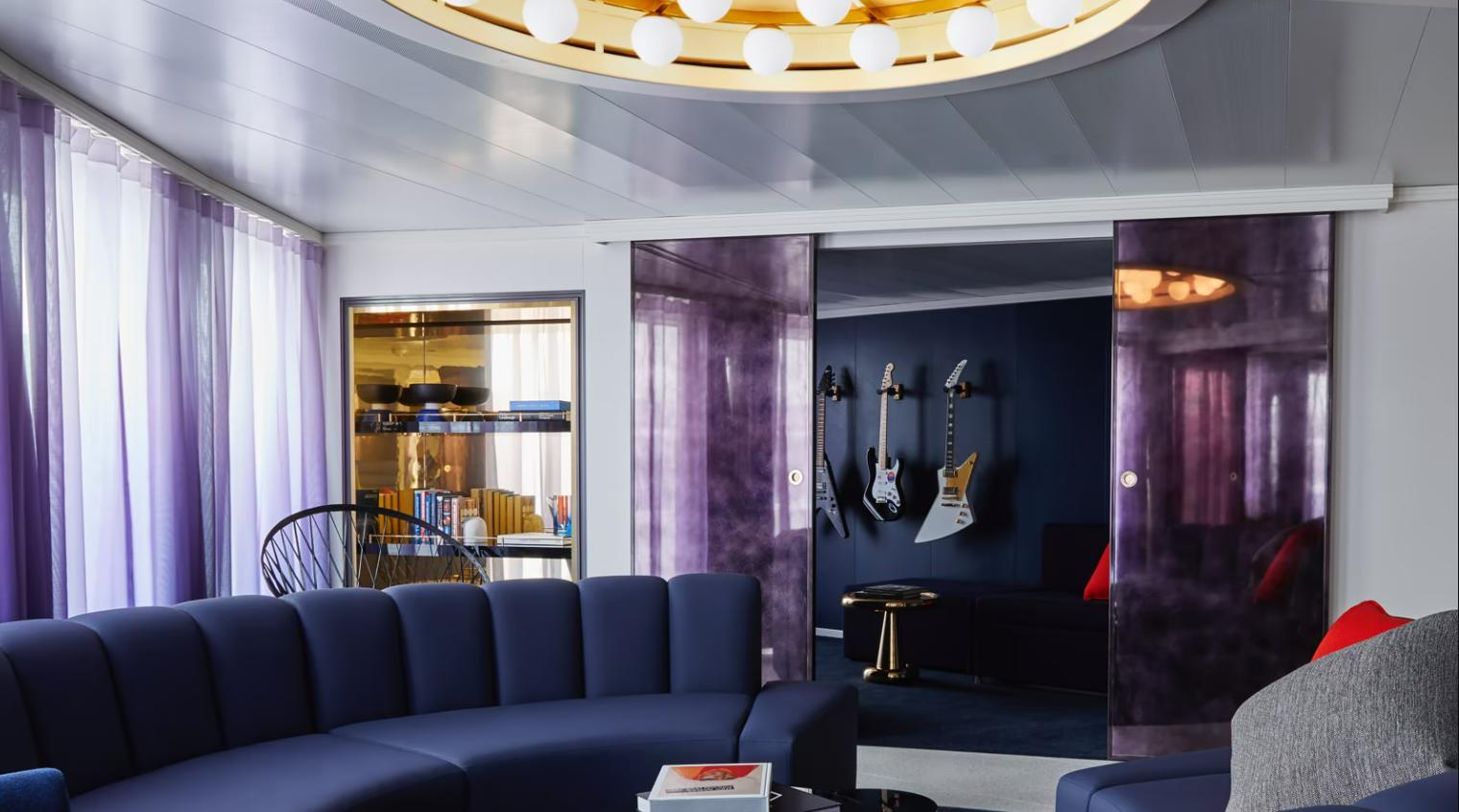 Massive Suite – [SM]