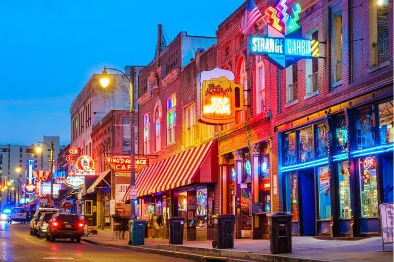 Fly from the UK to Memphis, Tennesse